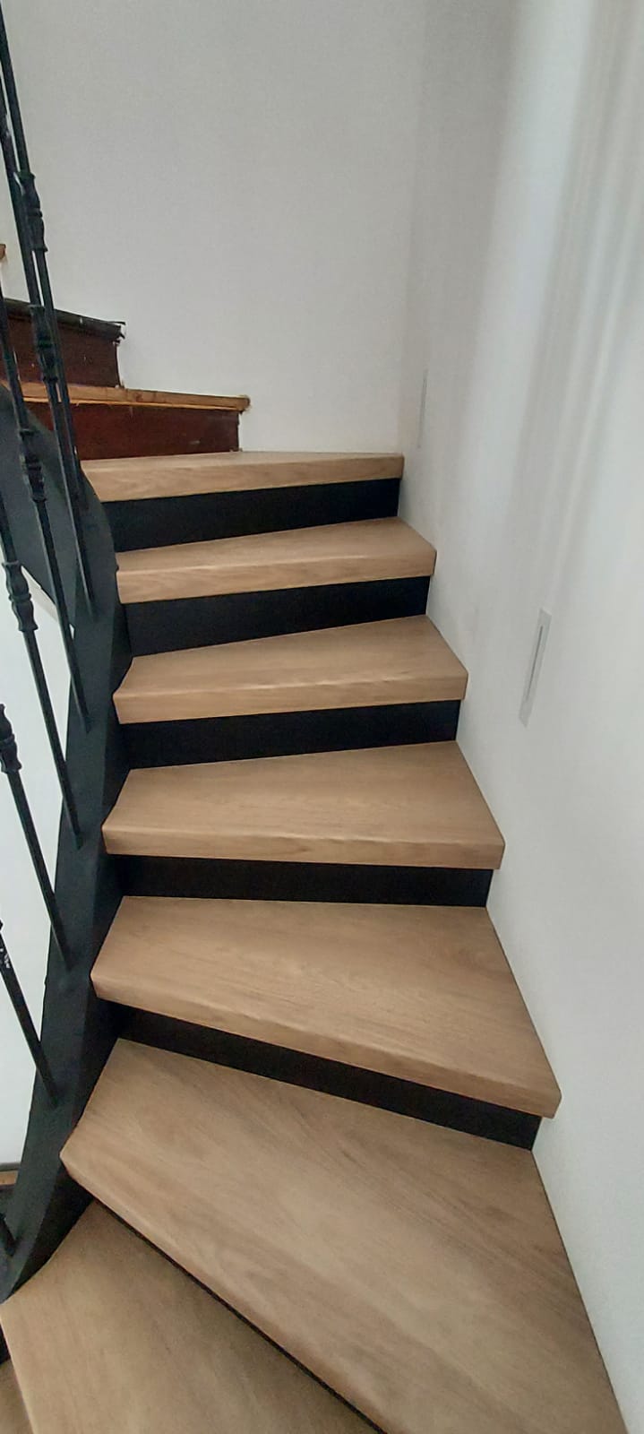 Habillage et r&eacute;novation d&rsquo;escaliers &agrave; Salon de Provence Pennes-Mirabeau