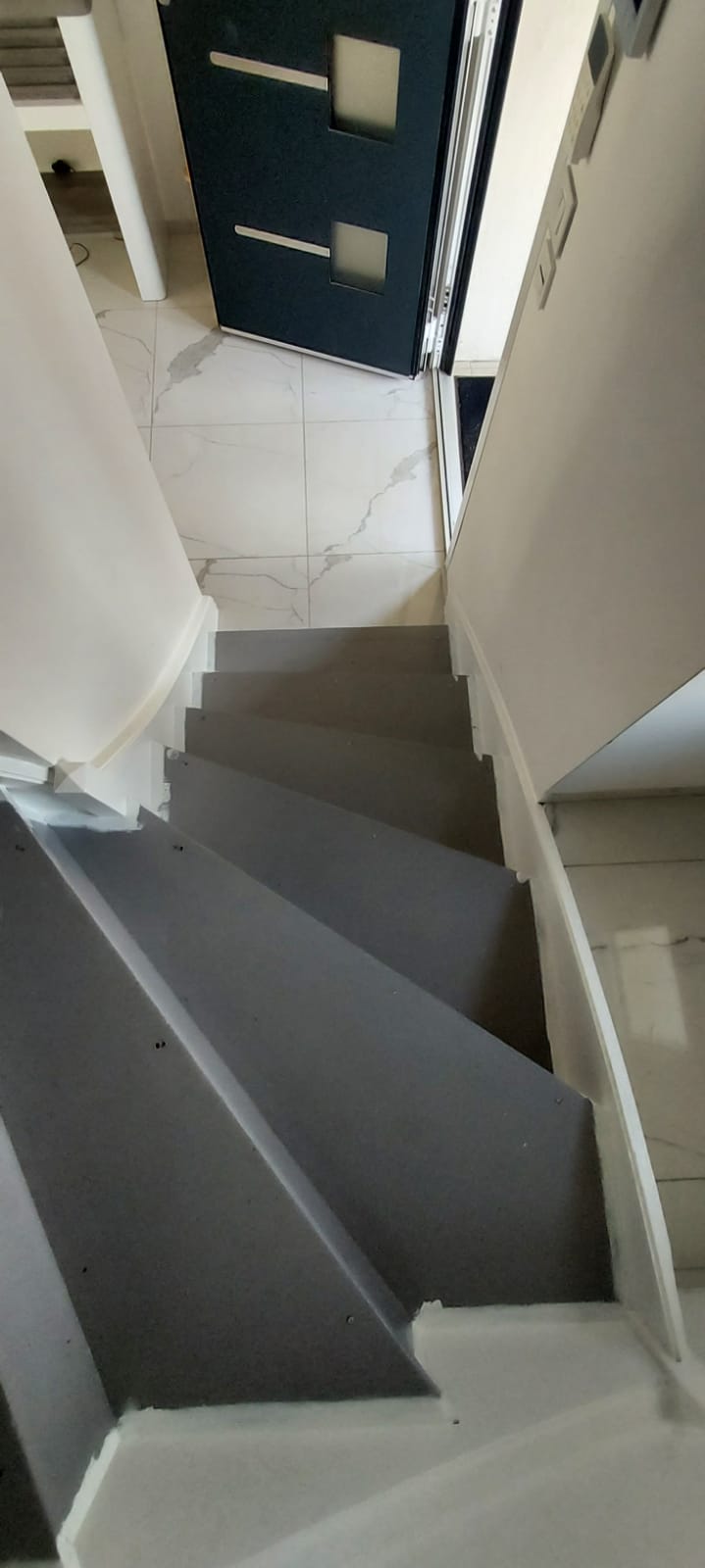 ROGLIAN 3 | L’Atelier Des Marches Habillage et rénovation d’escaliers à Aix-en-Provence Marignane 2