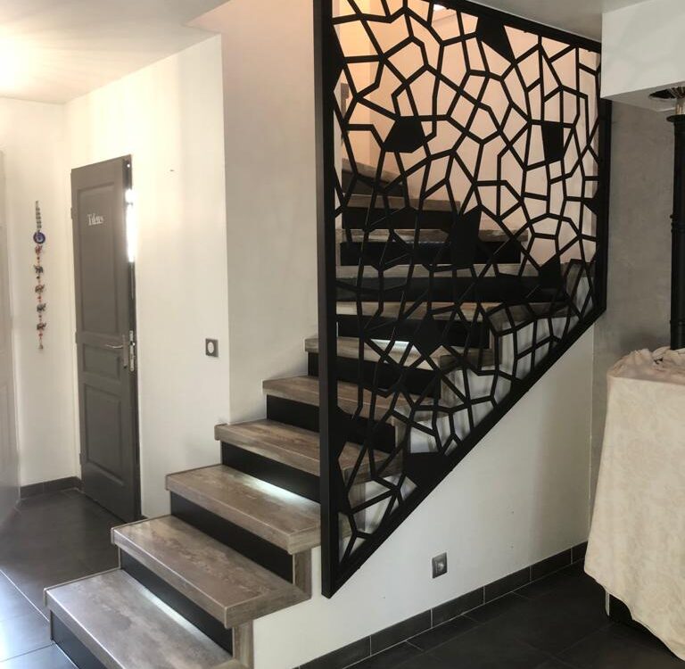 GARDE CORPS_TENDANCEPLUS 9 768X750 | L’Atelier Des Marches 🎨 L’importance du coloris de votre habillage d’escalier pour sublimer votre intérieur Aix-en-Provence