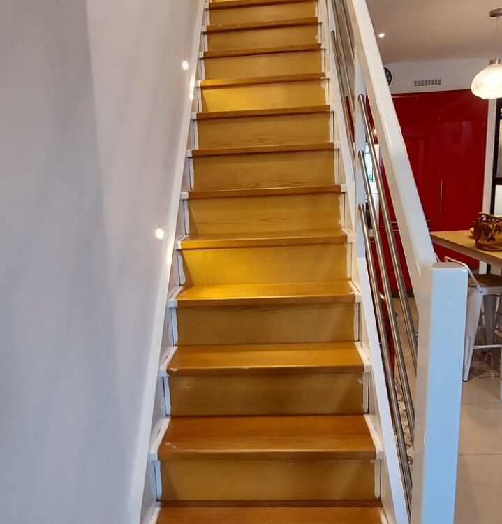 Pourquoi votre escalier en bois fait du bruit ? Gardanne
