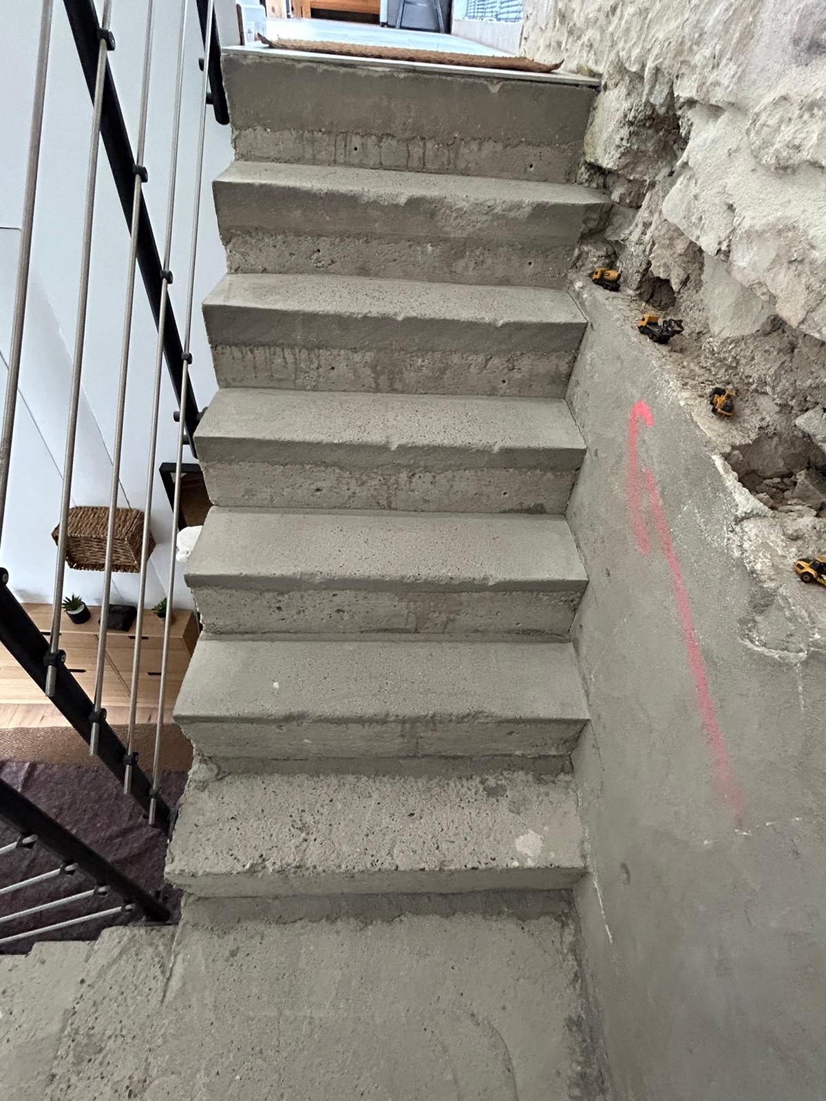 91837869 5280 49AC B0C4 242C28BBC24F 2 | L’Atelier Des Marches Habillage et rénovation d’escaliers à Hyères Aubagne 0