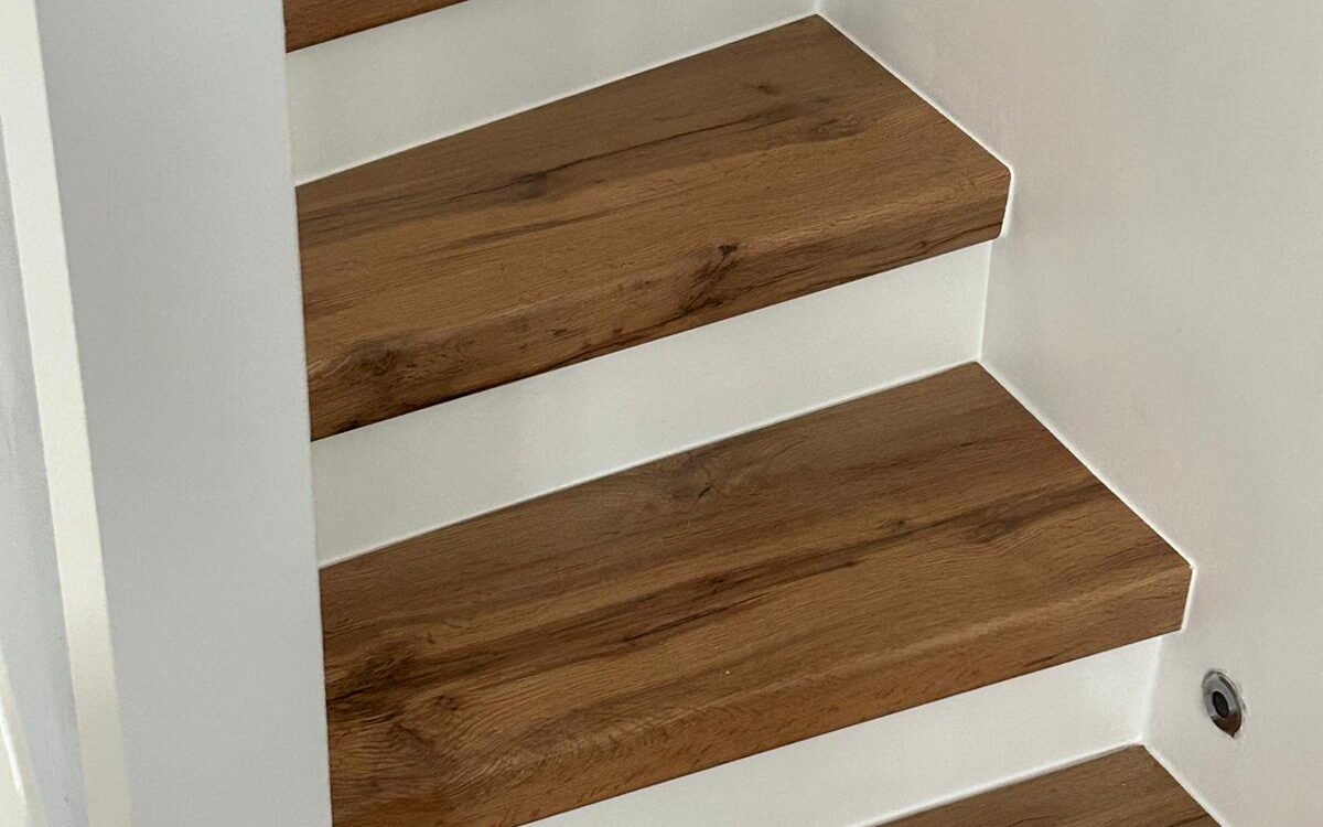 L&rsquo;Atelier des Marches : L&rsquo;excellence au service de vos escaliers gr&acirc;ce &agrave; un monobloc HDF unique Marseille