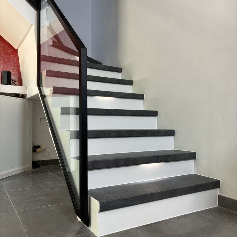 Comment colle t-on vos marches pour avoir un rendu incomparable ? Gardanne