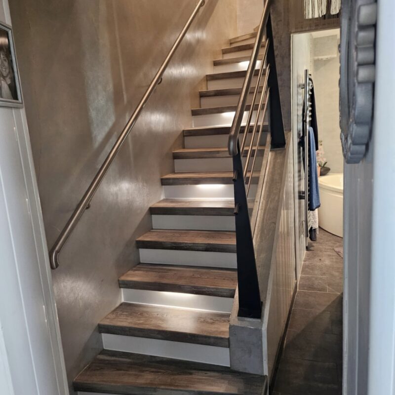 Et si vous installiez un &eacute;clairage LED int&eacute;gr&eacute; &agrave; votre escalier cet &eacute;t&eacute; ? Gardanne