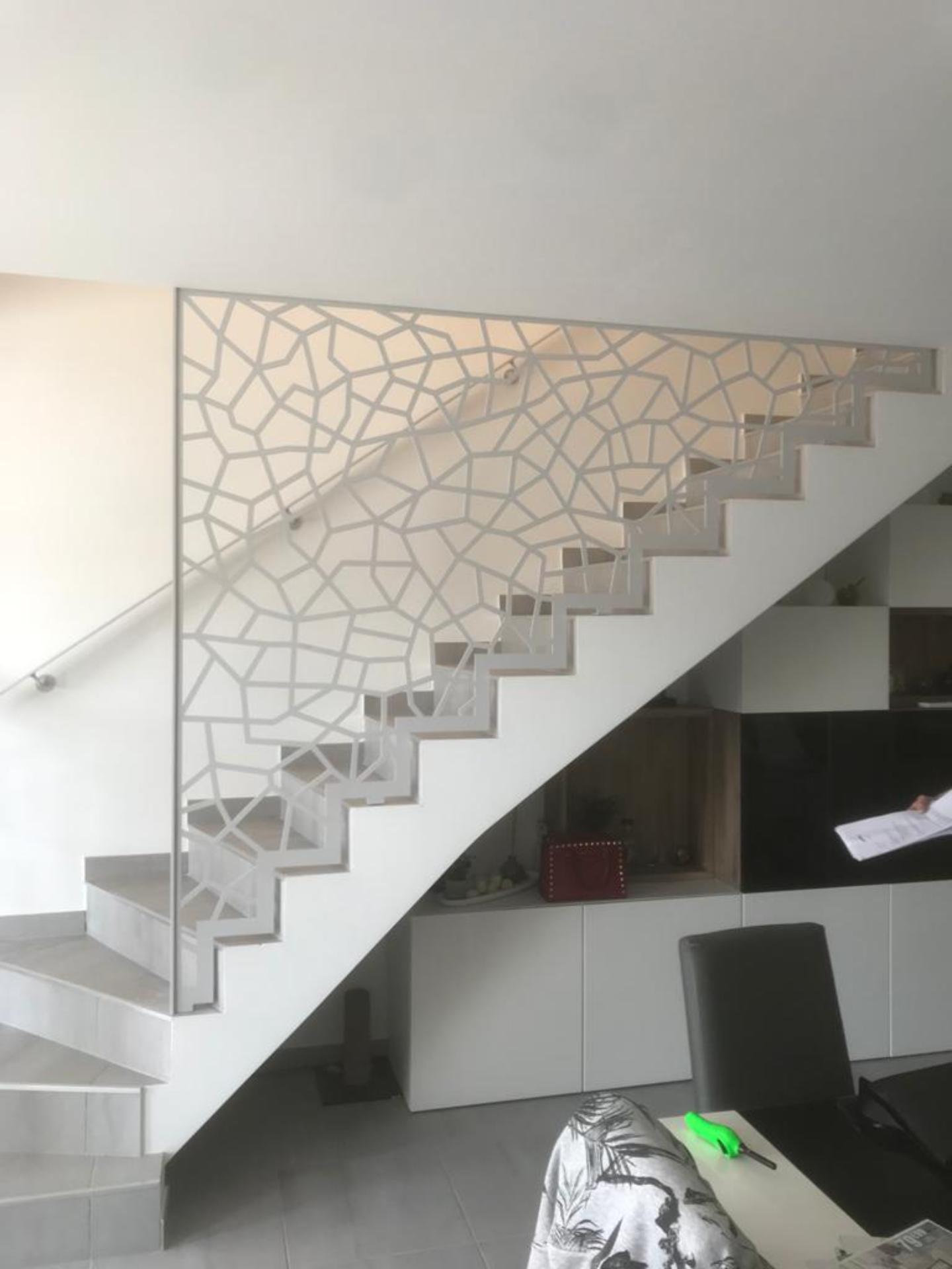 BARREAUDAGE VERRRE ATELIER MARCHES 3 | L’Atelier Des Marches Pose de garde-corps et accessoires d’escaliers à proximité de Marseille et Aubagne Pennes-Mirabeau 24