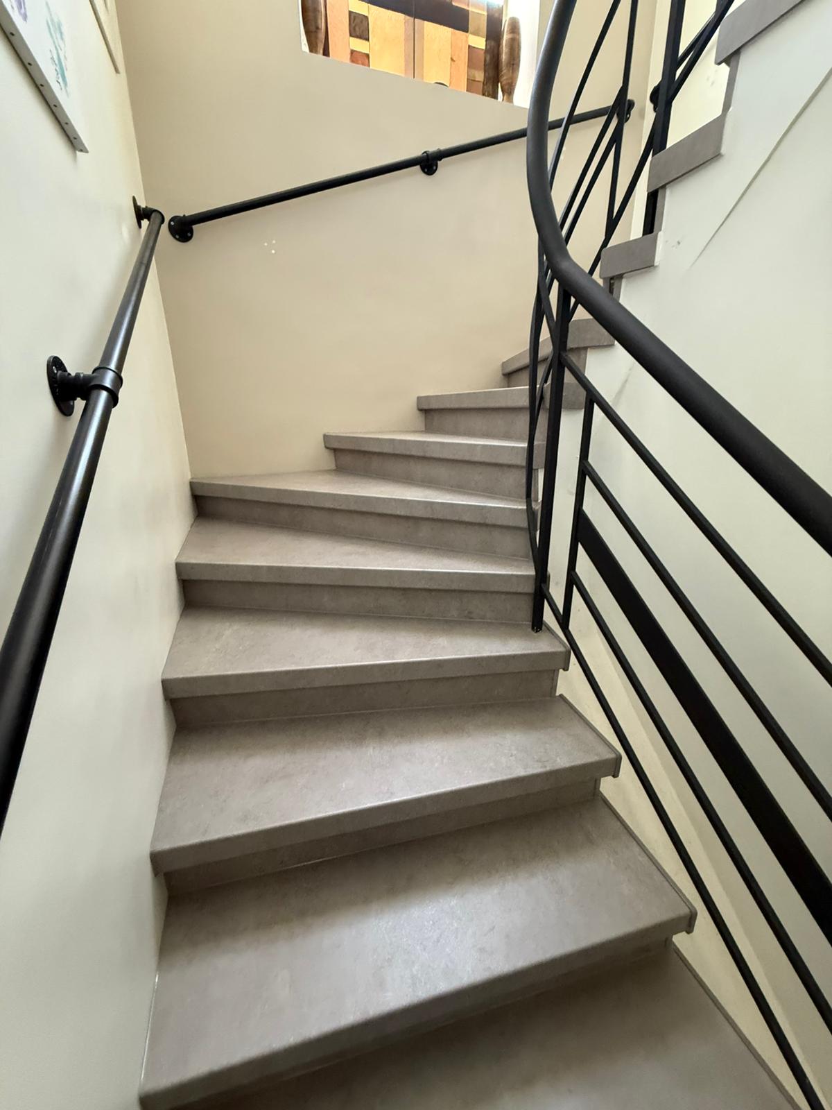 Habillage et r&eacute;novation d&rsquo;escaliers &agrave; Marseille Marignane