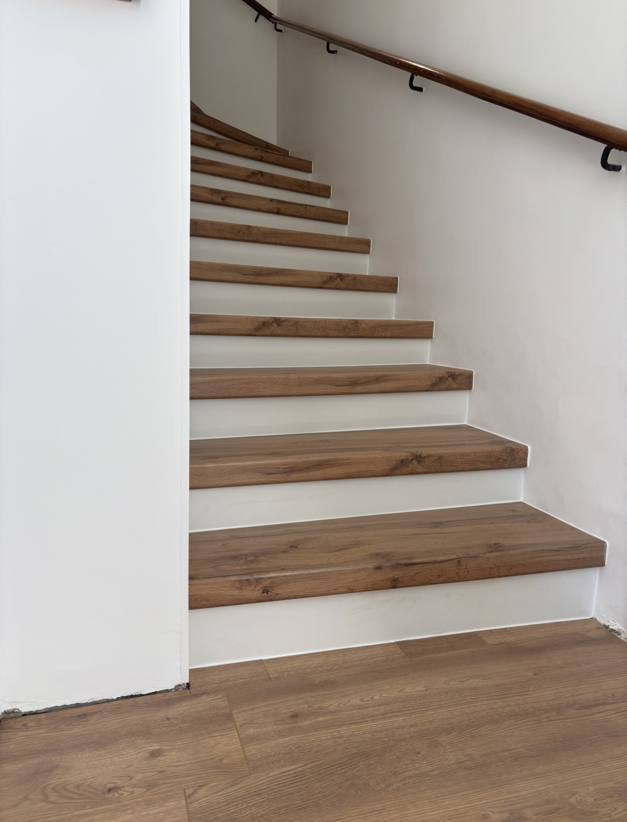 Habillage et r&eacute;novation d&rsquo;escaliers &agrave; La Ciotat Martigues