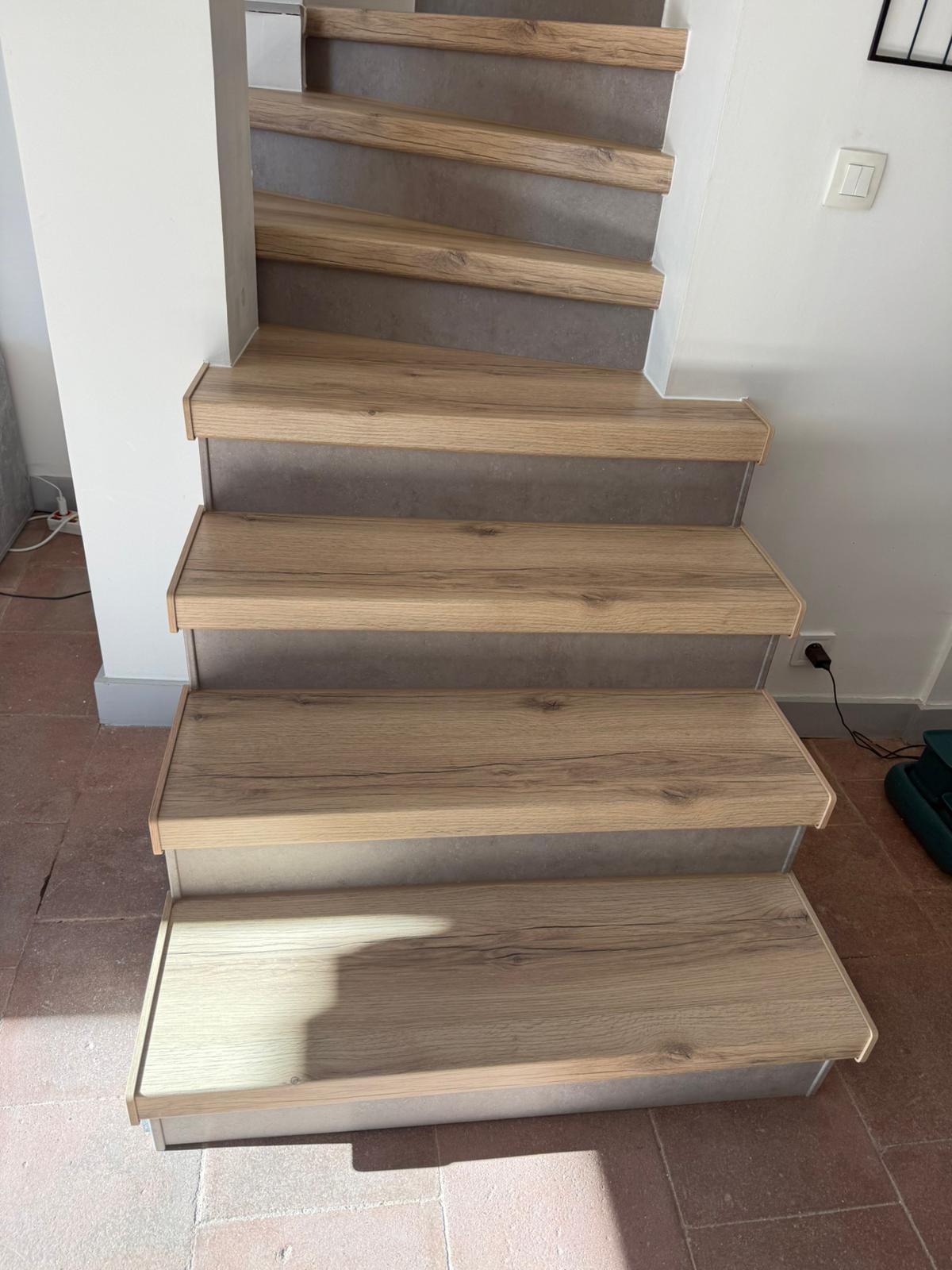 Habillage et r&eacute;novation d&rsquo;escaliers &agrave; Toulon Pennes-Mirabeau