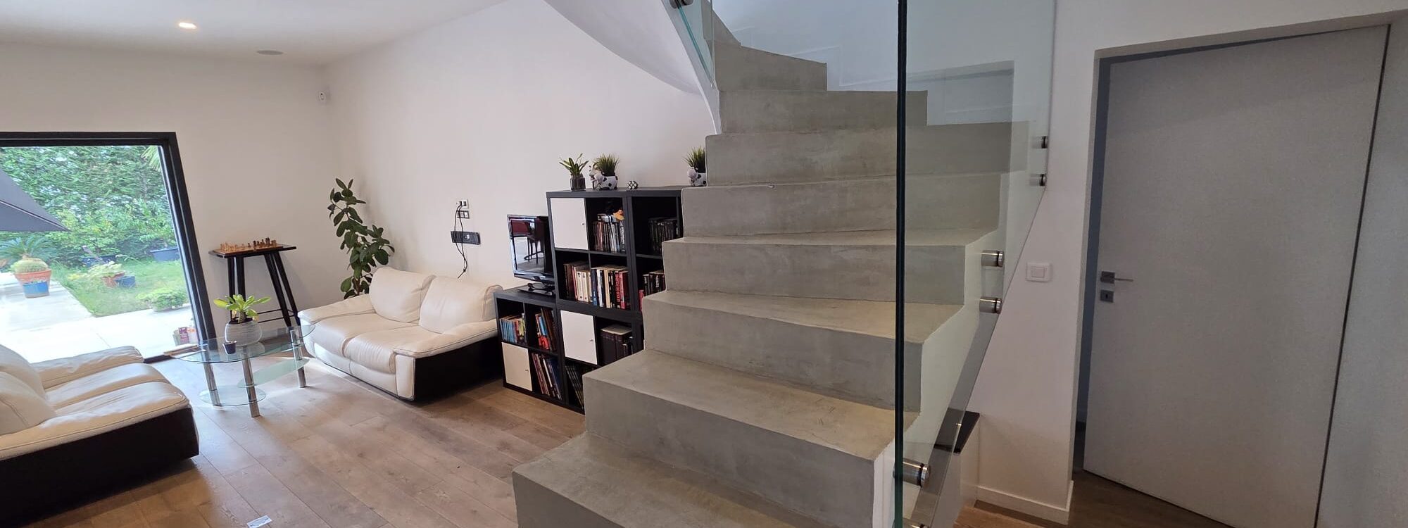 ✨ L&rsquo;habillage d&rsquo;escalier en HDF : d&eacute;cors bois et min&eacute;ral pour sublimer votre int&eacute;rieur Aix-en-Provence