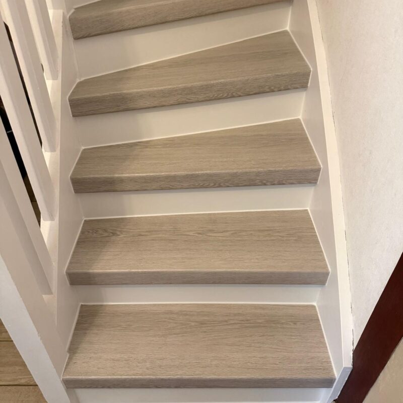 Habillage et r&eacute;novation d&rsquo;escaliers &agrave; Marseille Aubagne