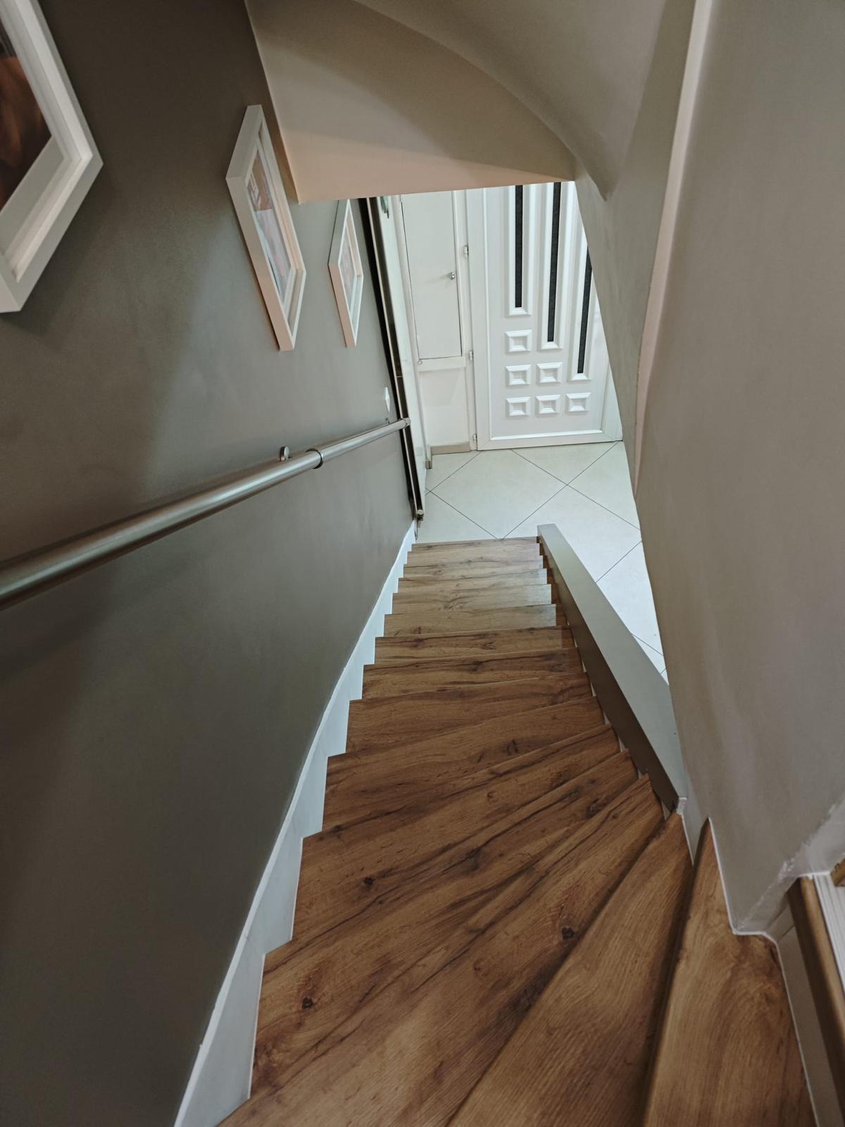 Habillage et r&eacute;novation d&rsquo;escaliers &agrave; Toulon Istres